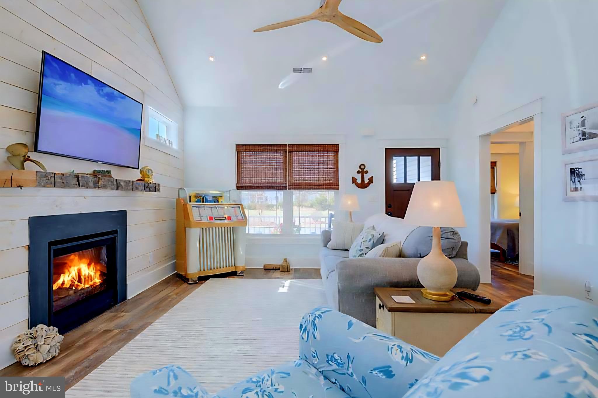 CHINCOTEAGUE - Residential