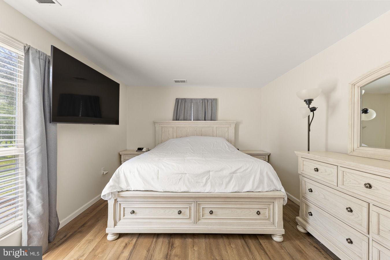 TIMBERLAKE TERRACE - Residential