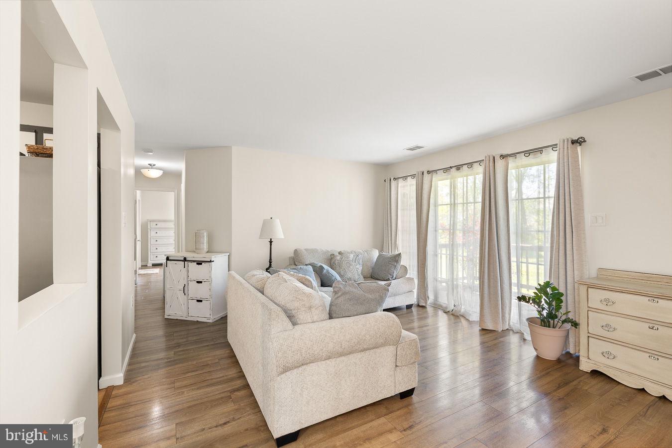 TIMBERLAKE TERRACE - Residential