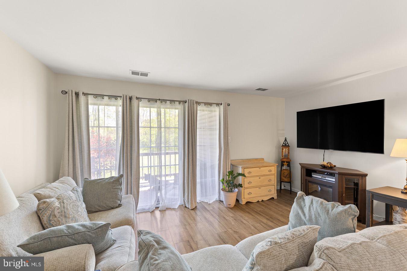 TIMBERLAKE TERRACE - Residential