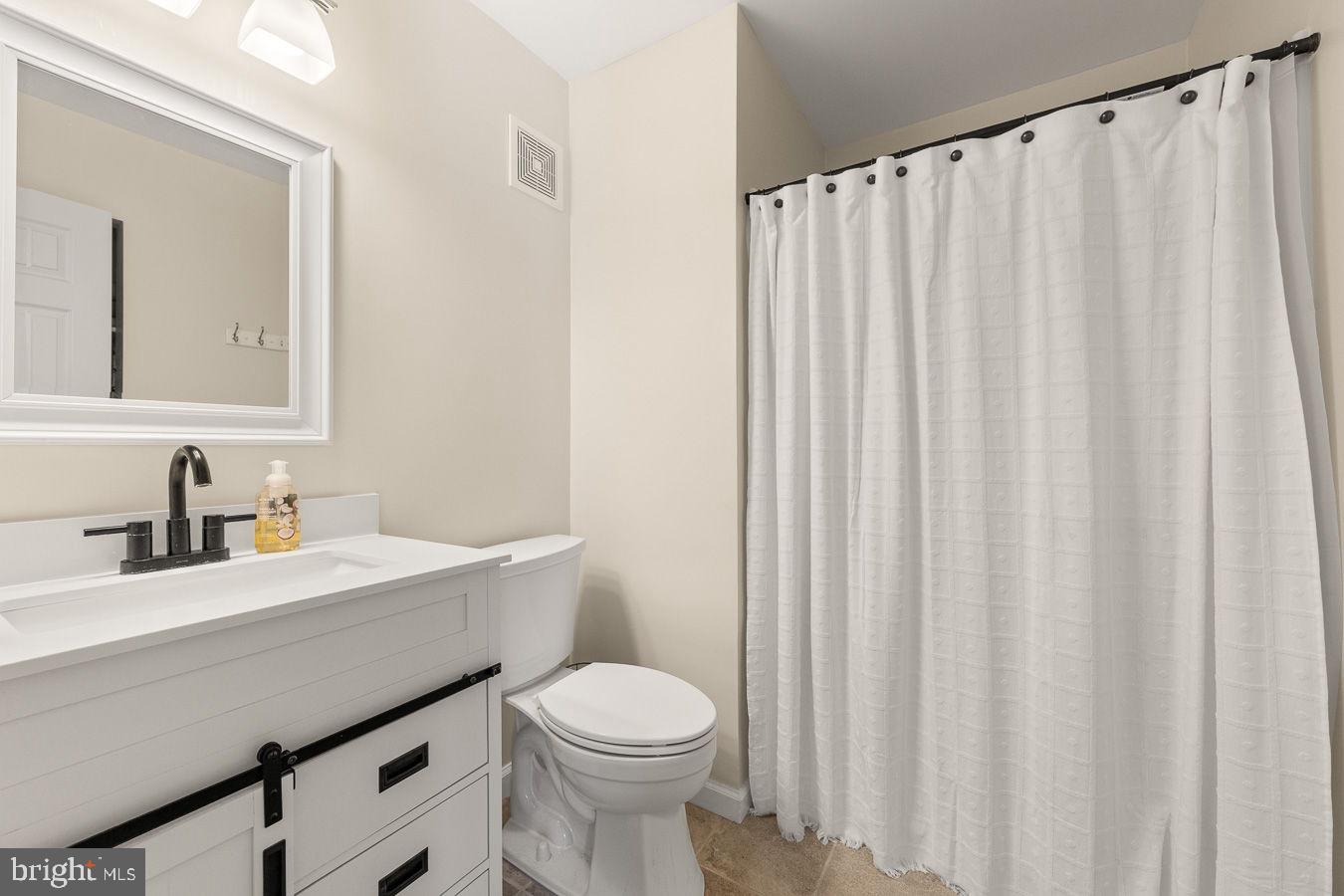 TIMBERLAKE TERRACE - Residential