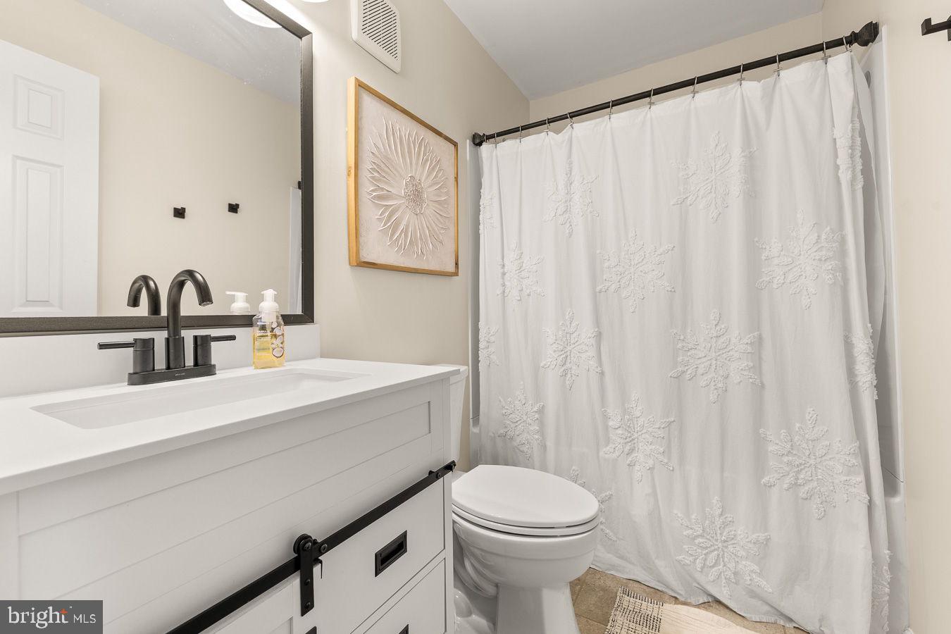 TIMBERLAKE TERRACE - Residential