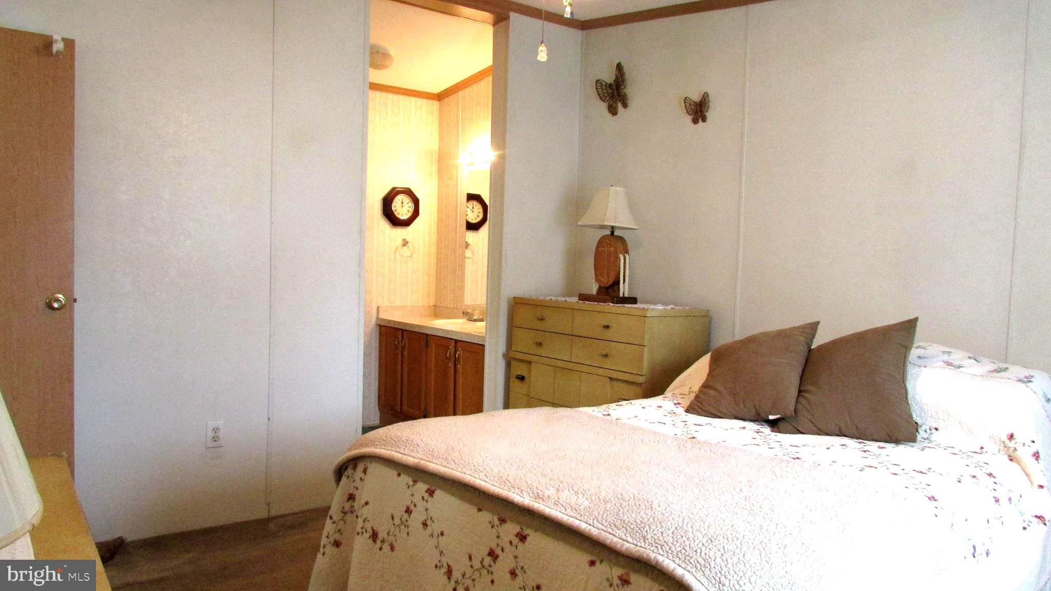 OAK MEADOWS - Residential