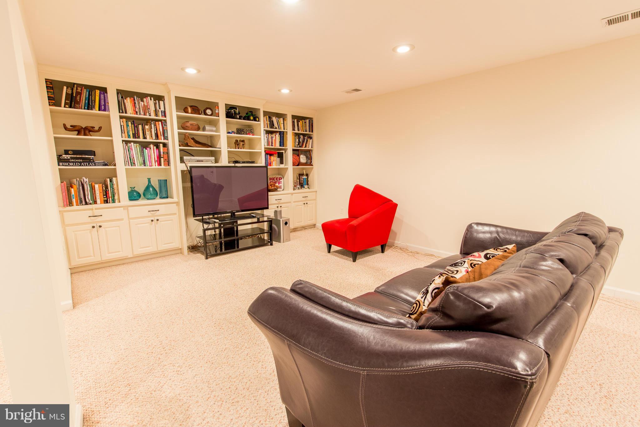 LAKE RIDGE - Residential