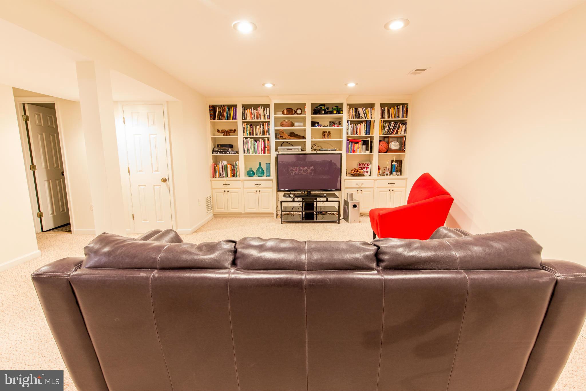 LAKE RIDGE - Residential