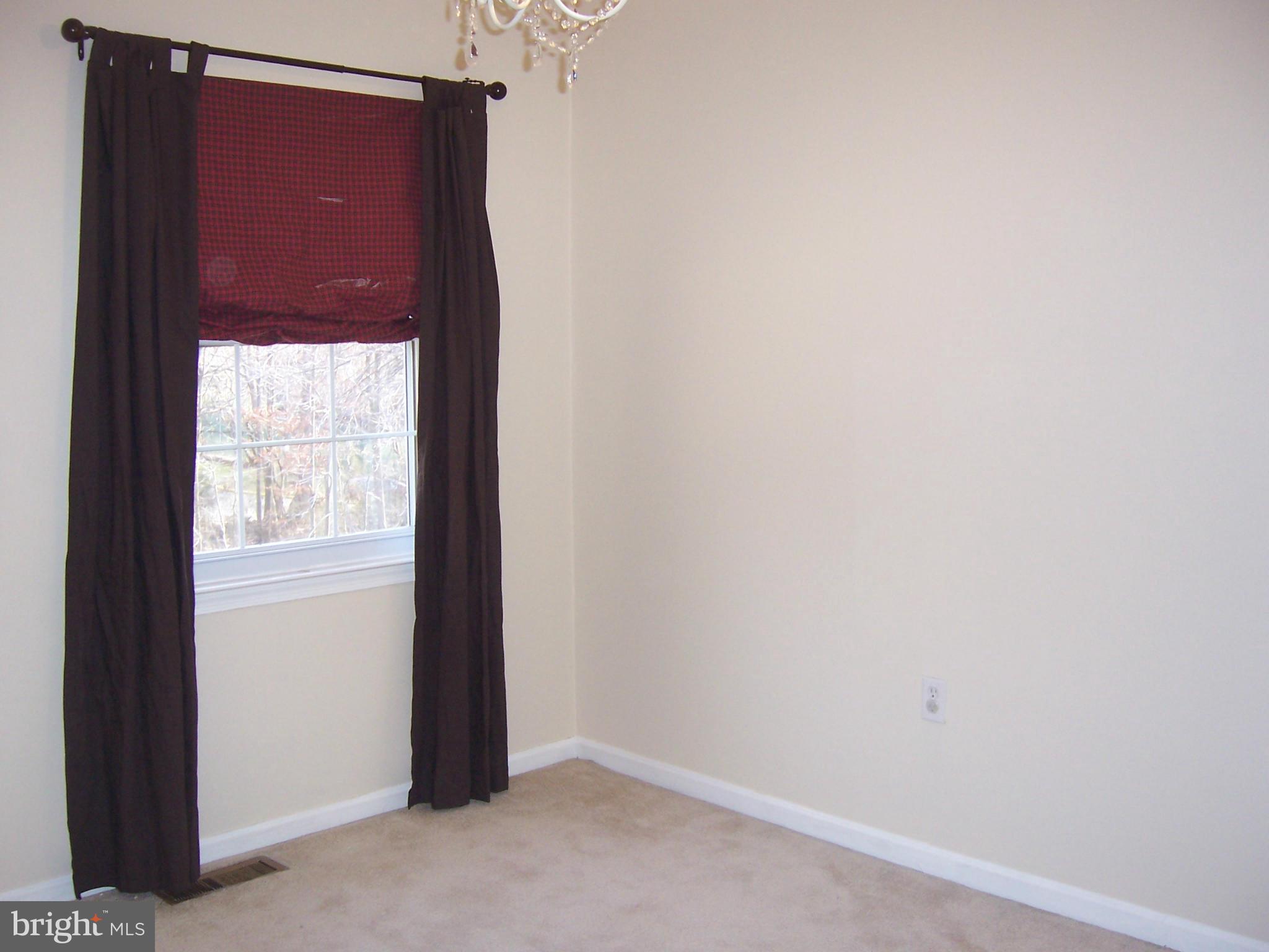 PINEWOOD GREENS - Residential Lease