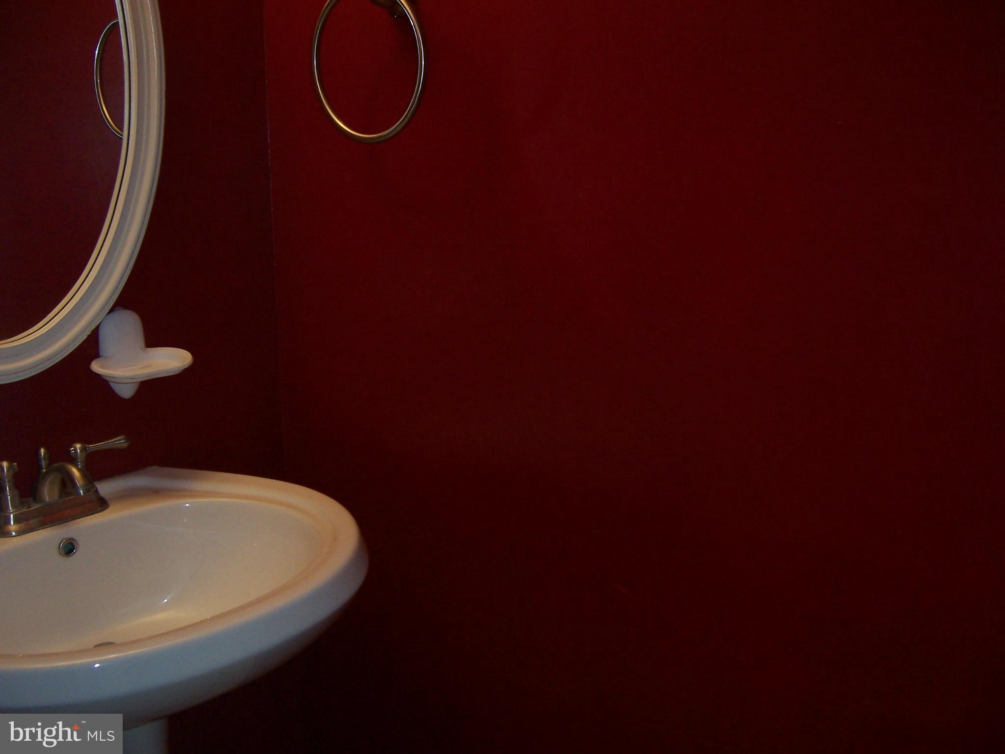 PINEWOOD GREENS - Residential Lease