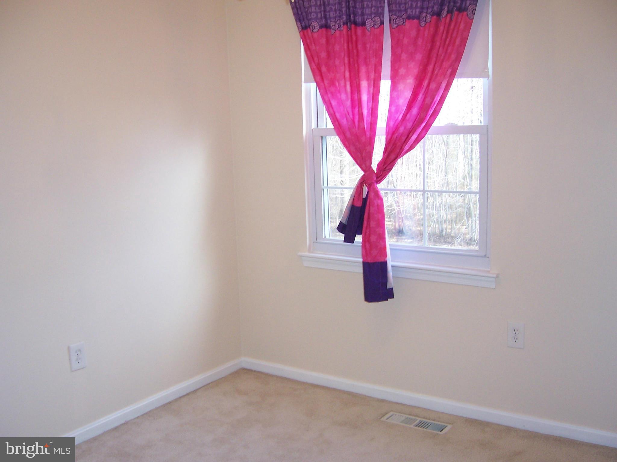 PINEWOOD GREENS - Residential Lease