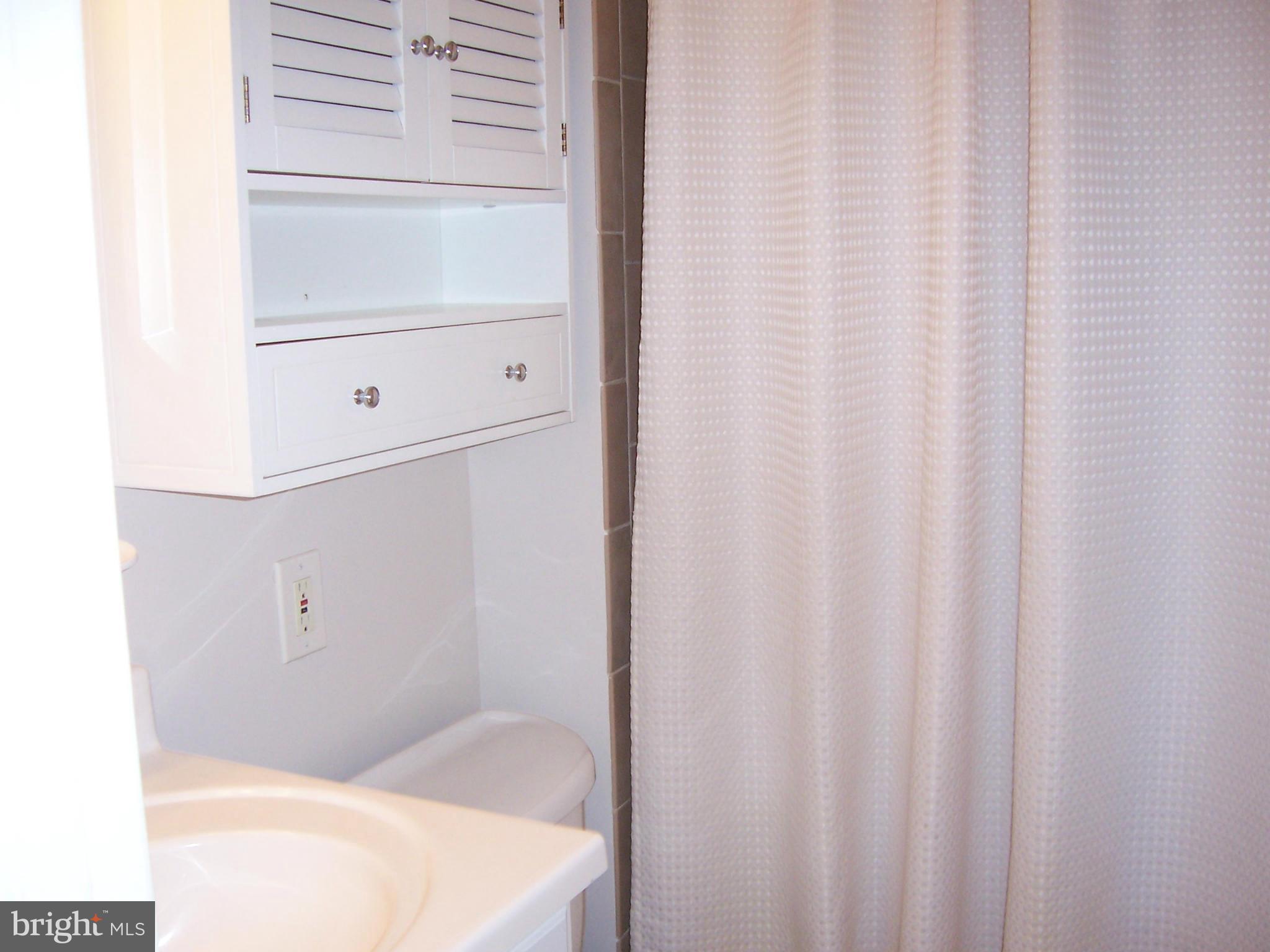 PINEWOOD GREENS - Residential Lease