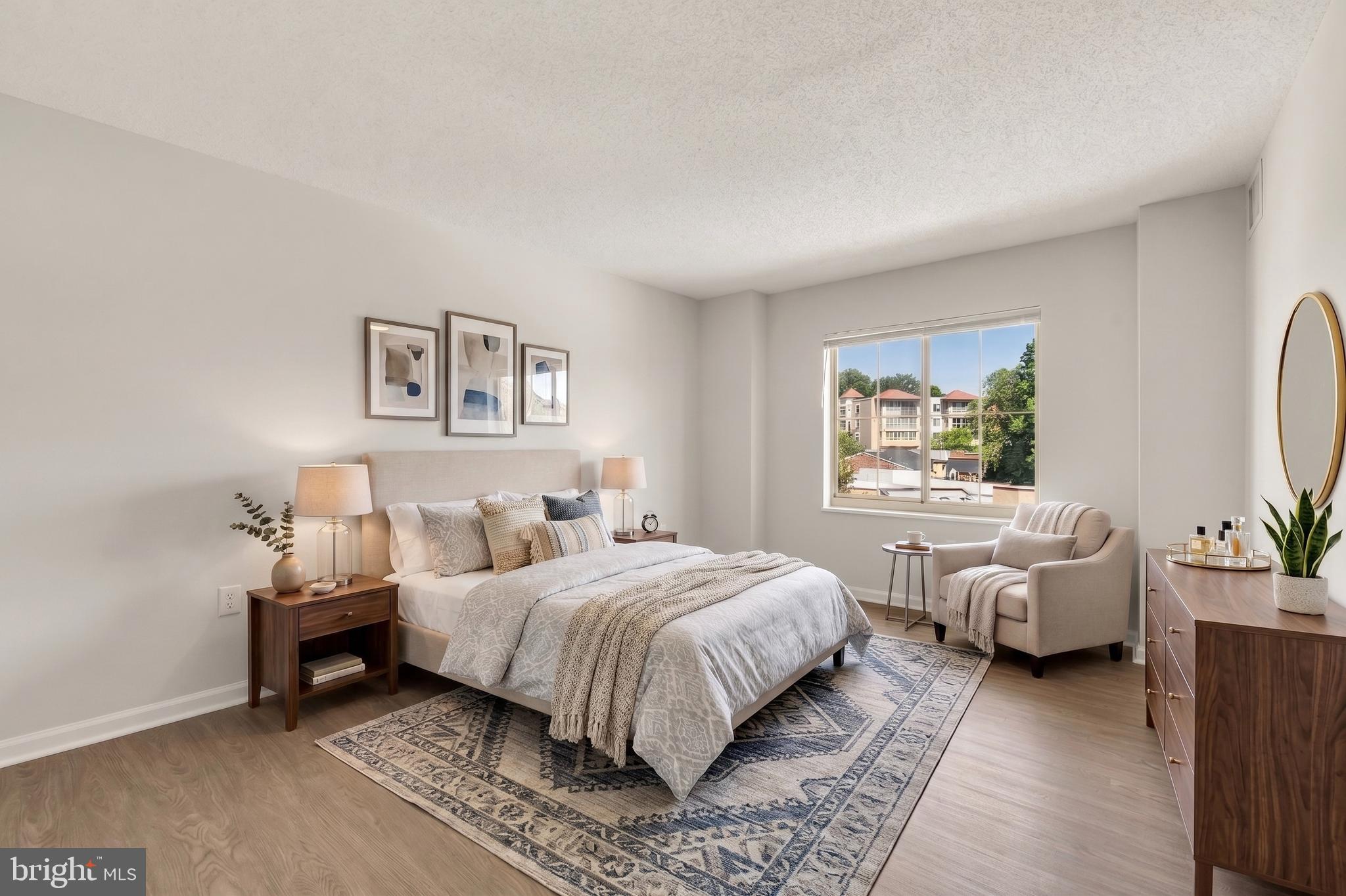 LEISURE WORLD - Residential