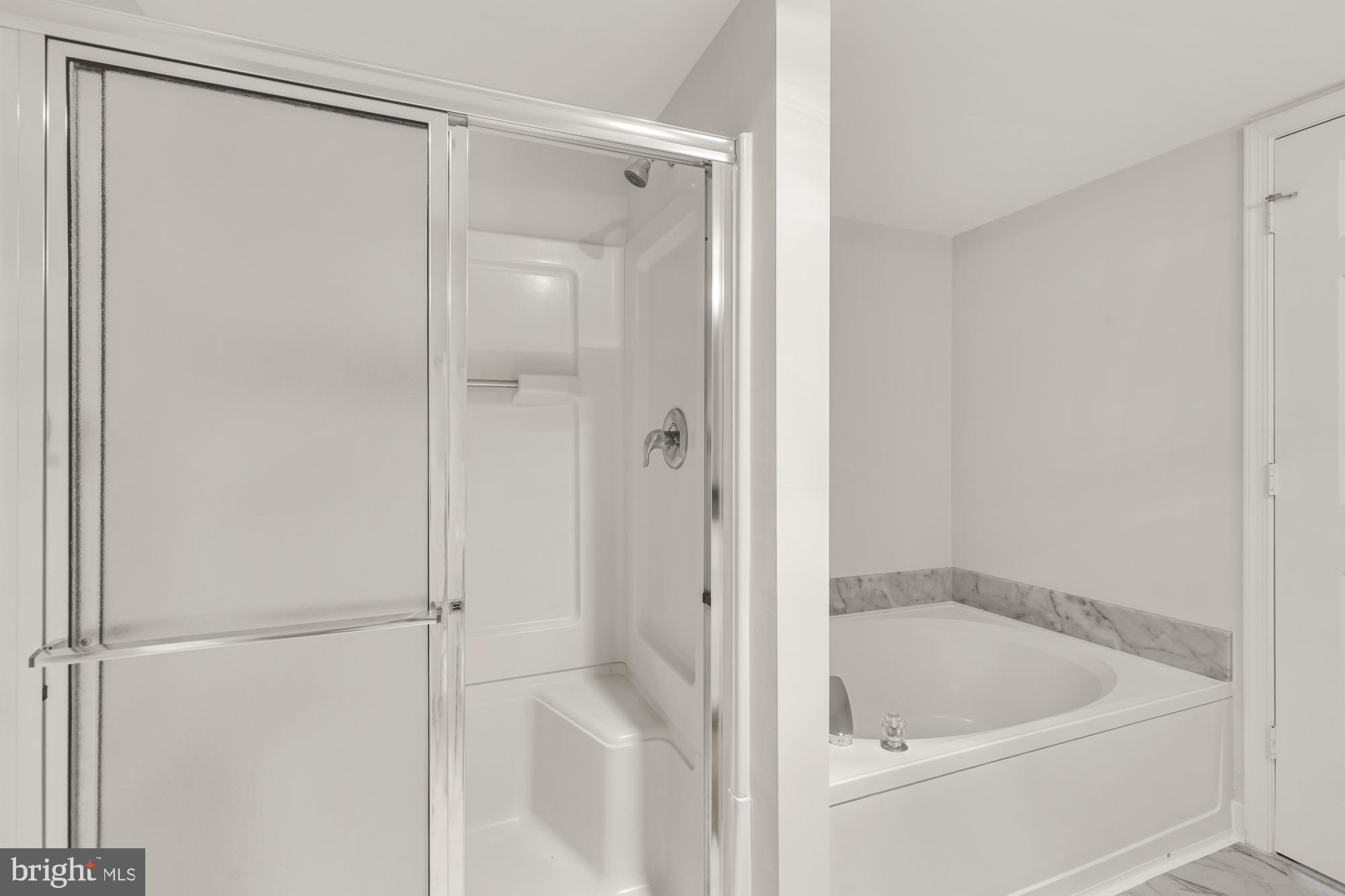 LEISURE WORLD - Residential