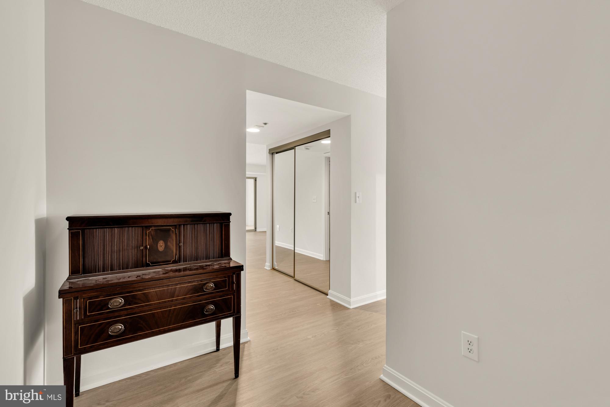 LEISURE WORLD - Residential