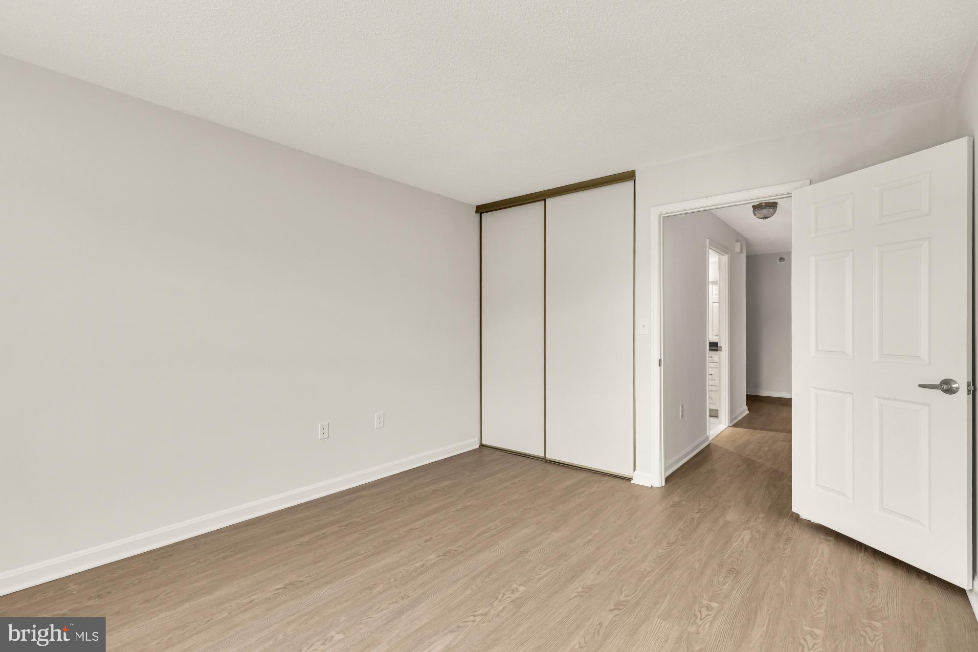 LEISURE WORLD - Residential