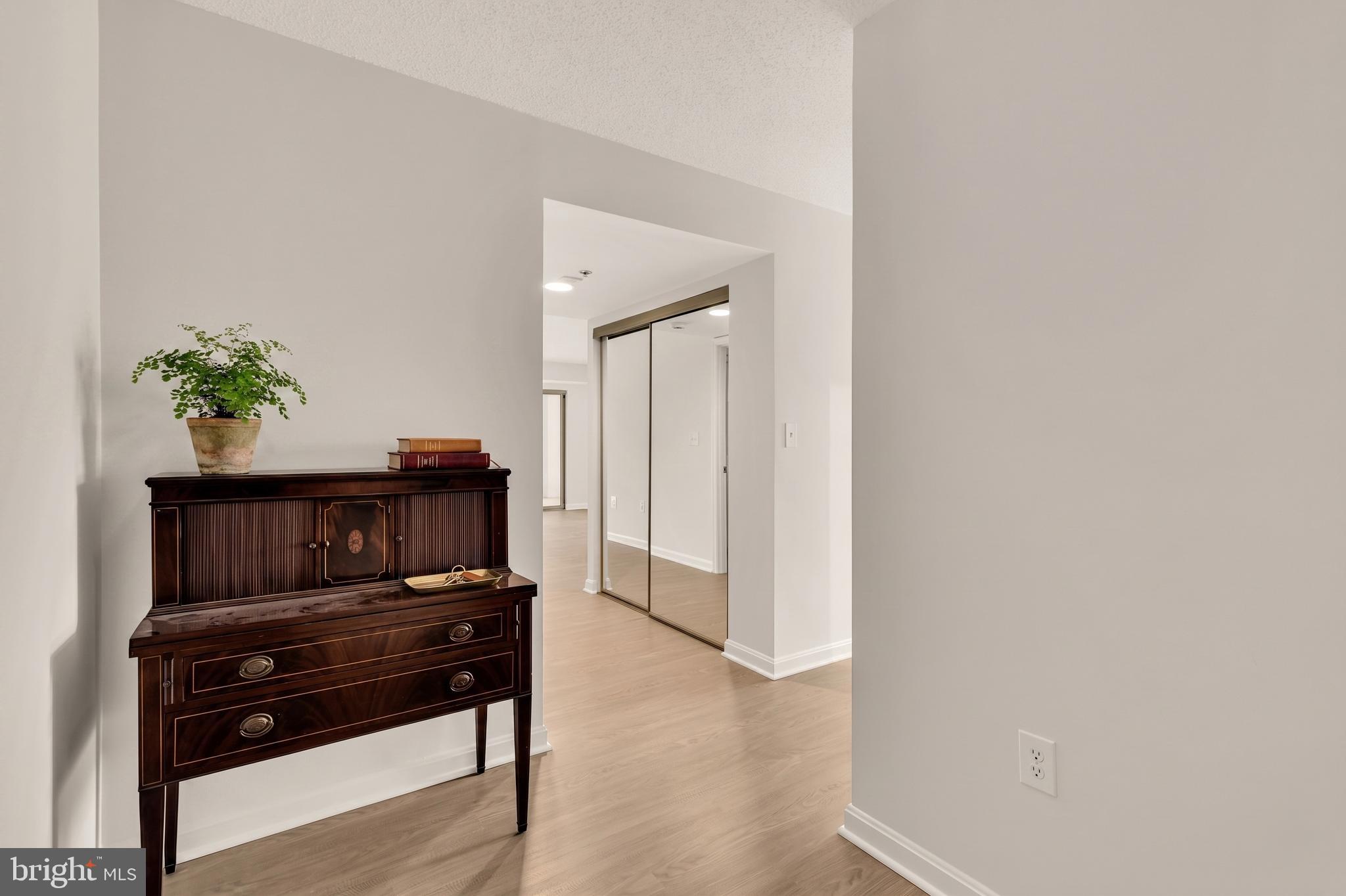 LEISURE WORLD - Residential