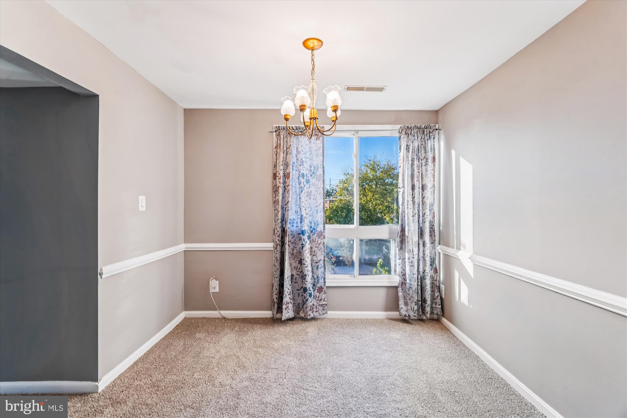 BEDFORD TOWNE CONDO - Residential
