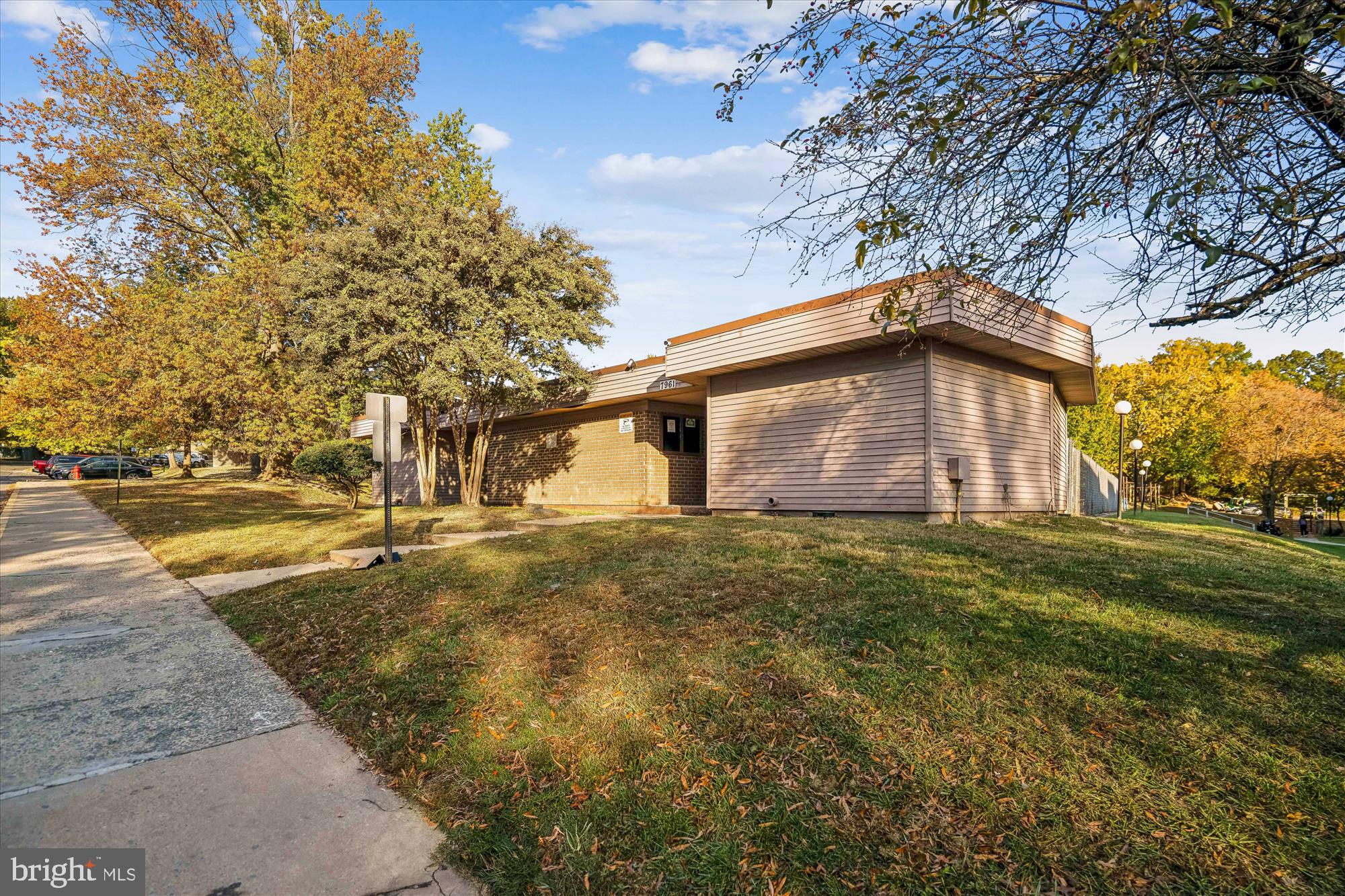 BEDFORD TOWNE CONDO - Residential