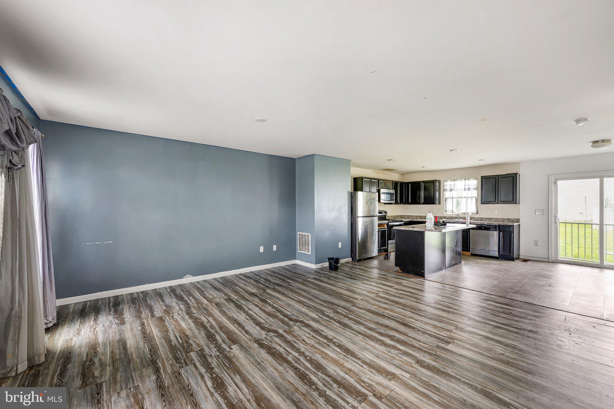600 SWALLOWTAIL WAY