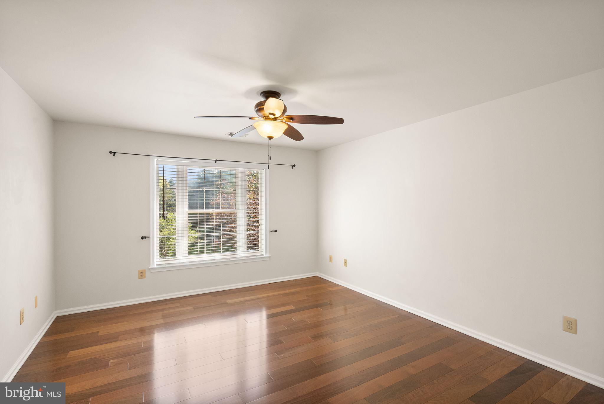 GRAND HAMPTONS - Residential