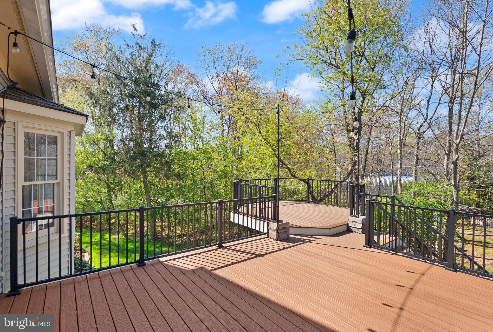 GRAND HAMPTONS - Residential