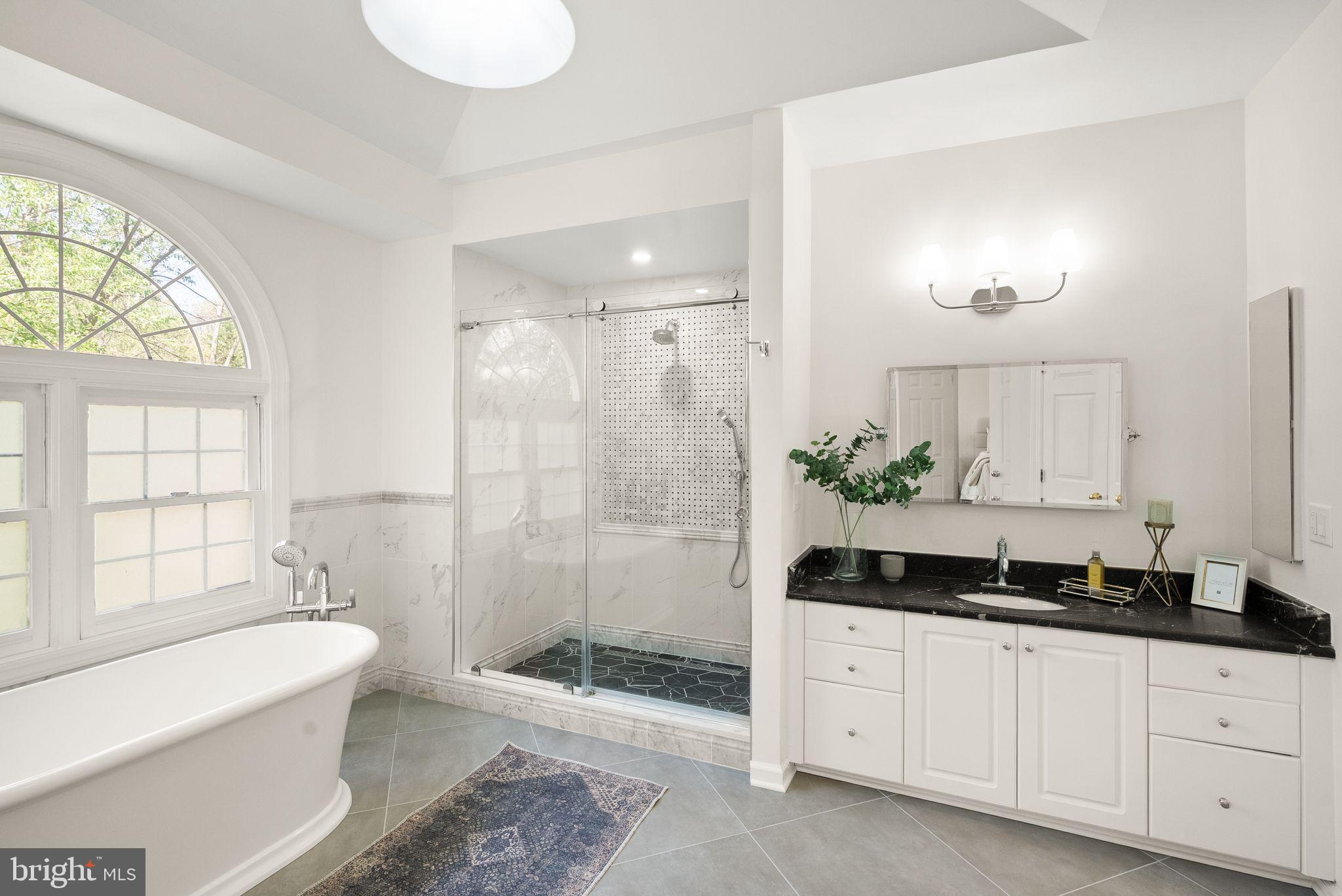 GRAND HAMPTONS - Residential