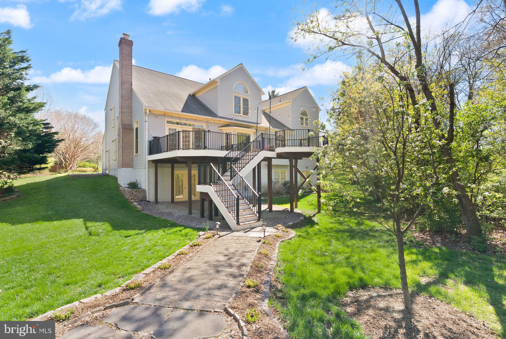 GRAND HAMPTONS - Residential