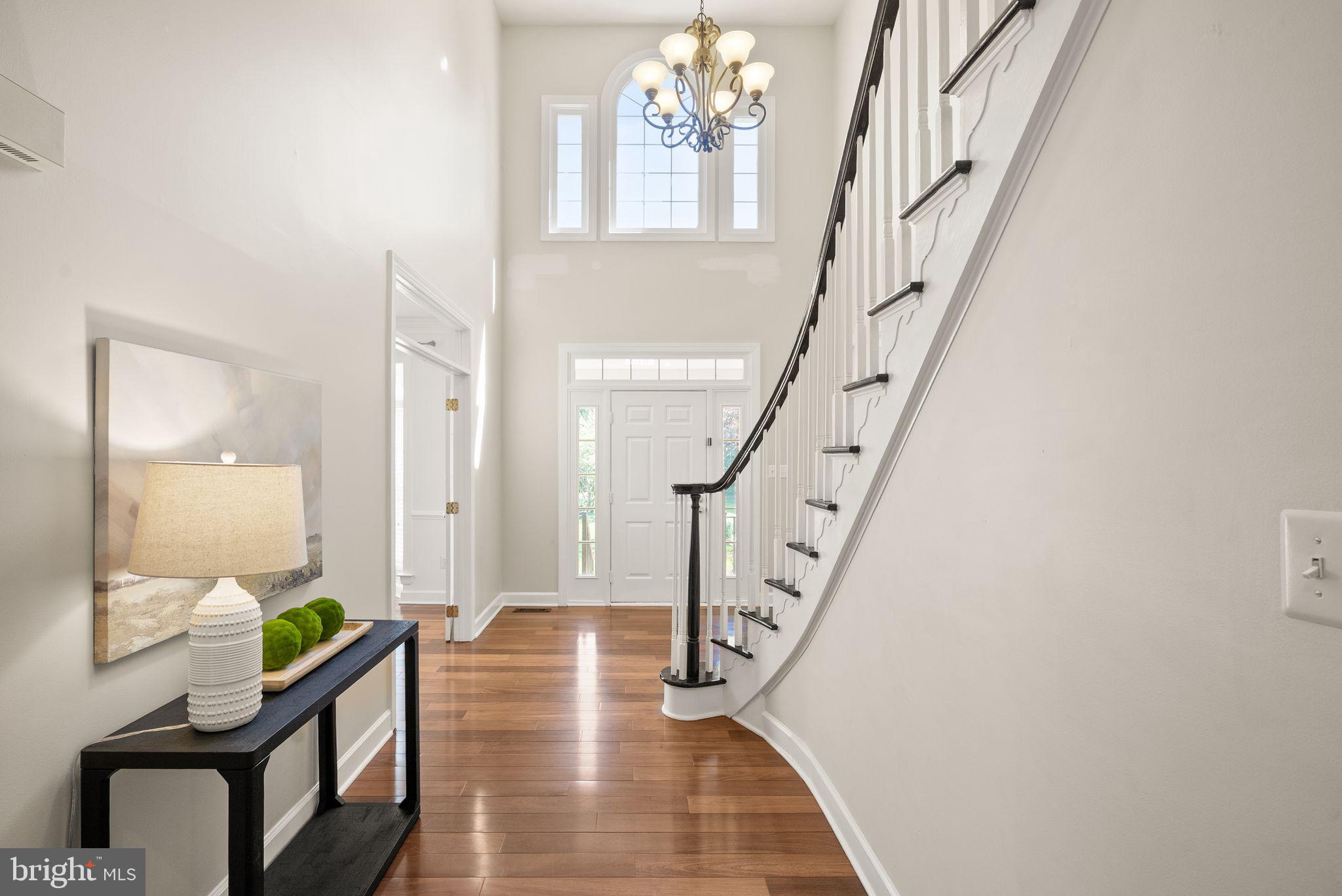 GRAND HAMPTONS - Residential