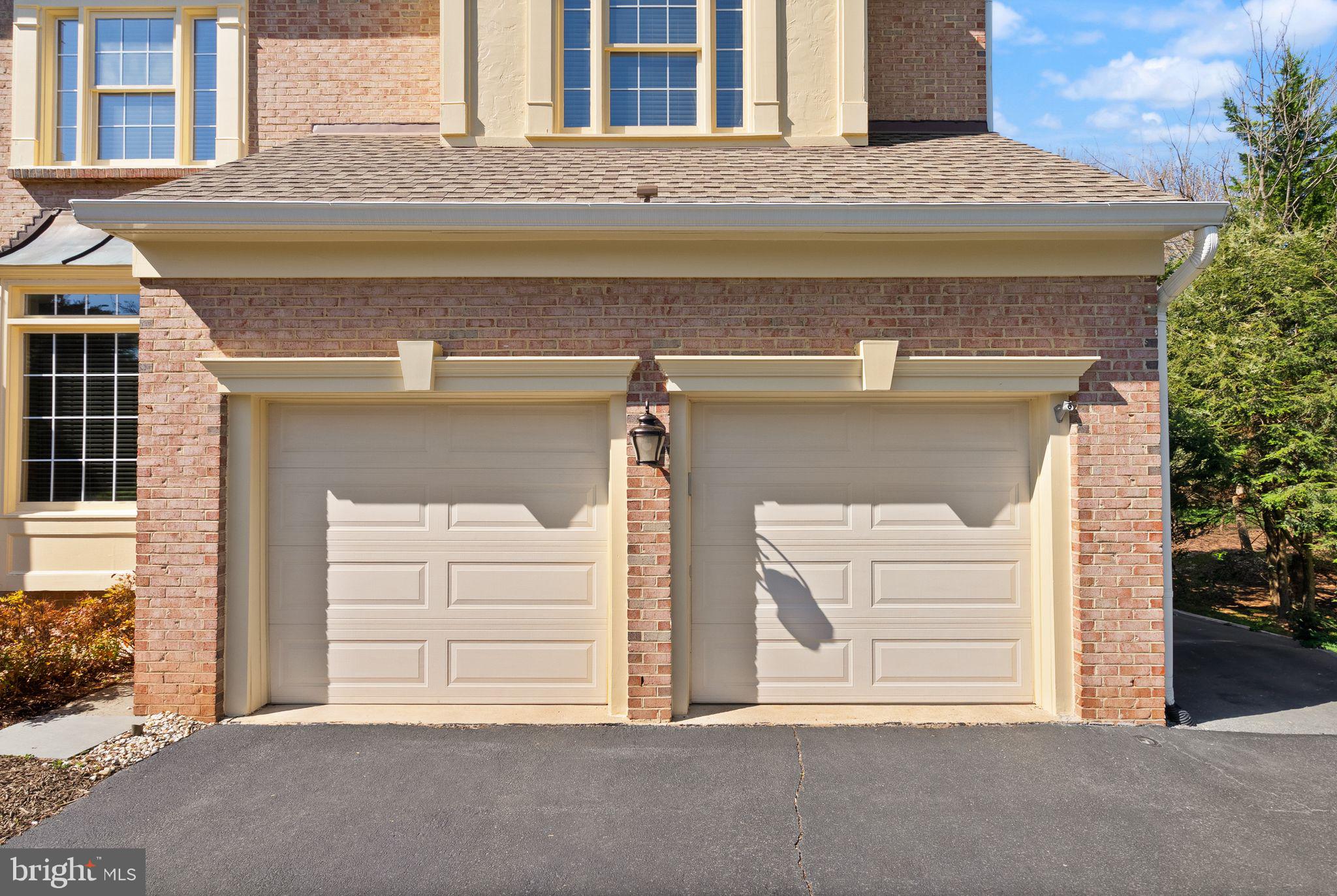 12212 JONATHONS GLEN WAY