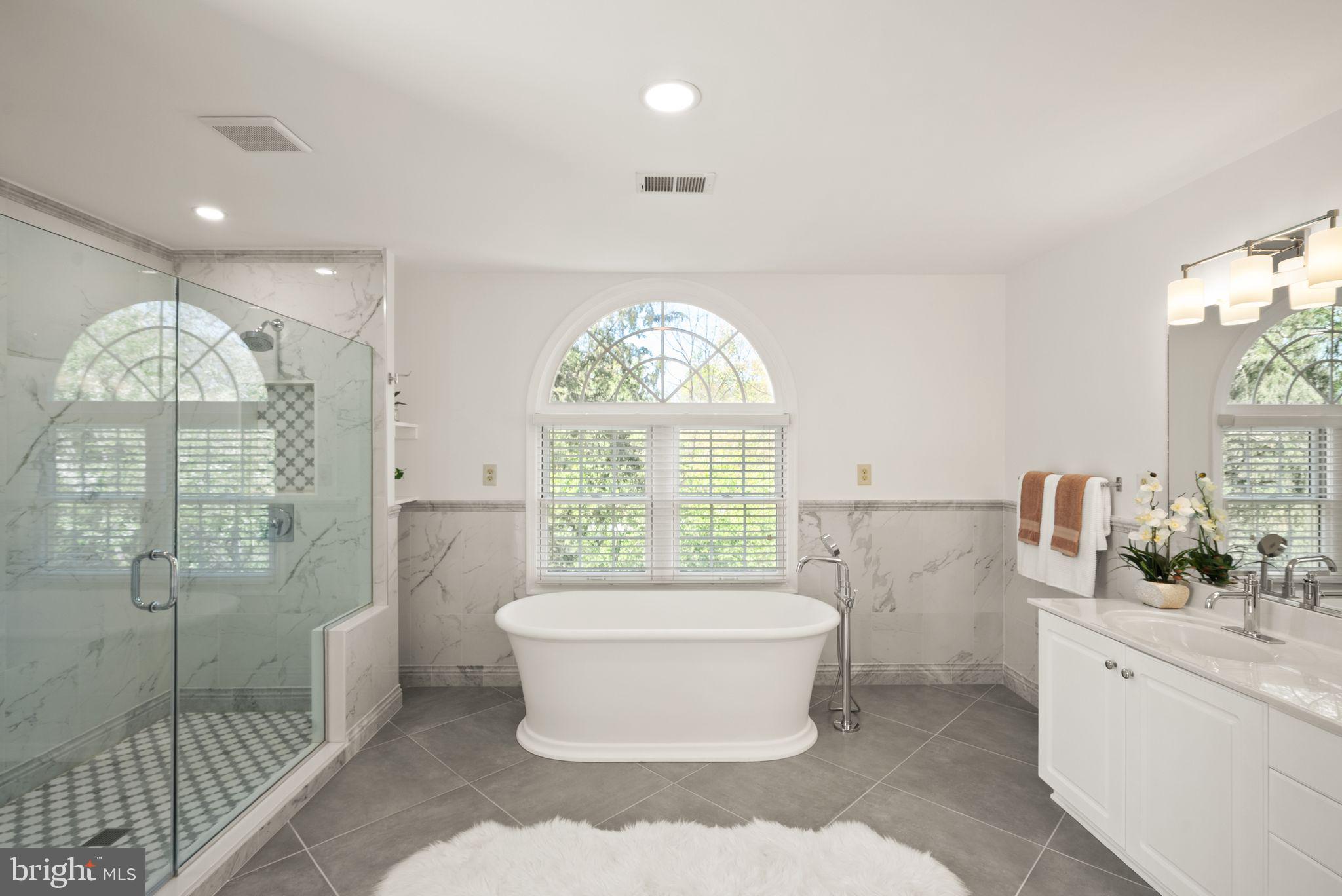 GRAND HAMPTONS - Residential