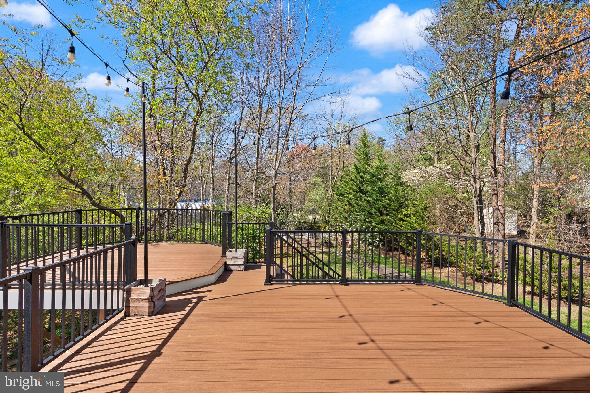 GRAND HAMPTONS - Residential