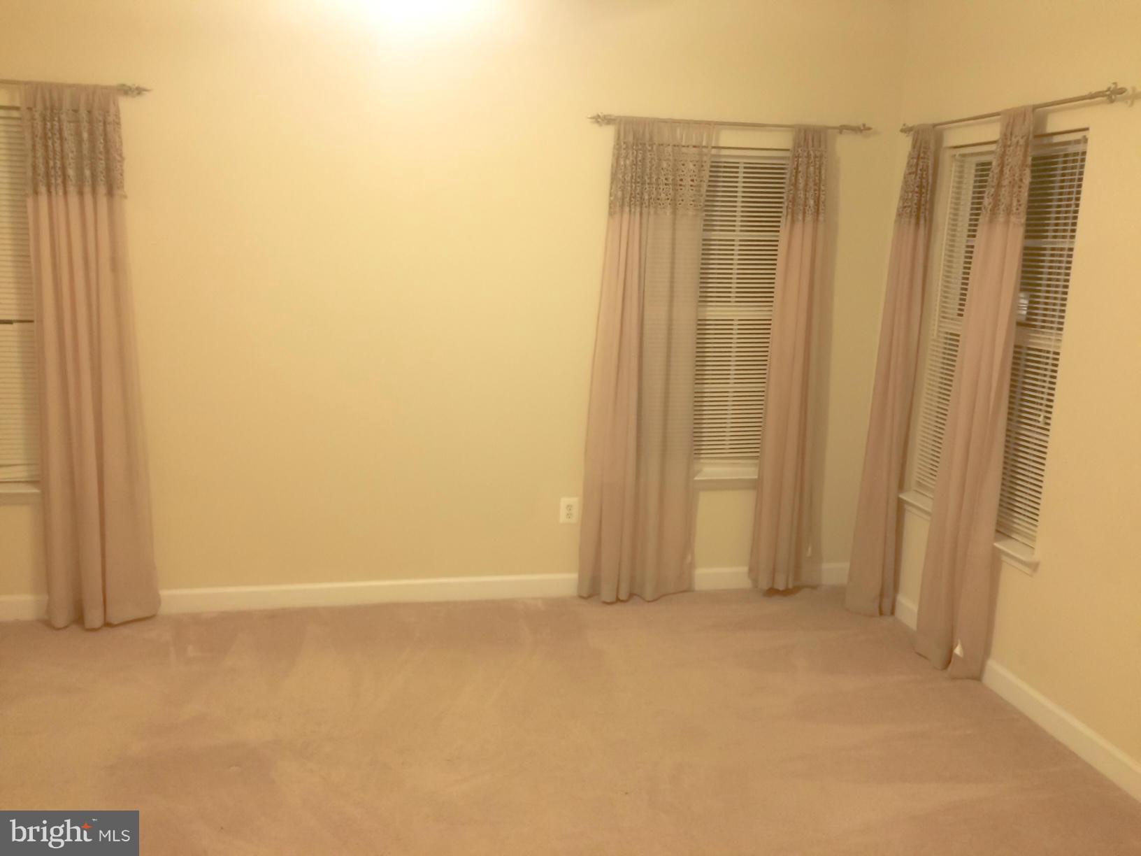 RUSSETT - Residential