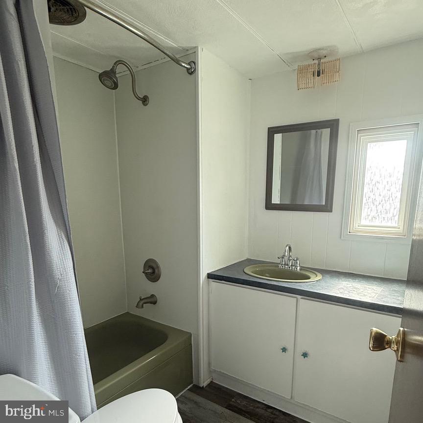 WHITE HOUSE BEACH - Residential