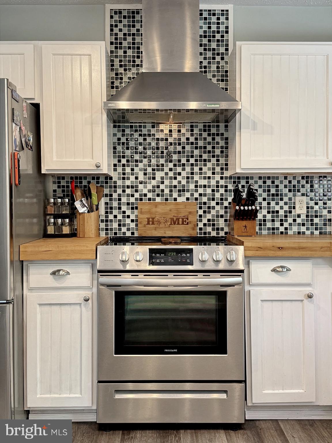 COBB ISLAND - Residential