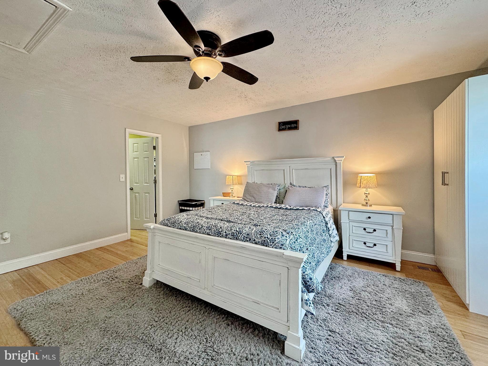 COBB ISLAND - Residential