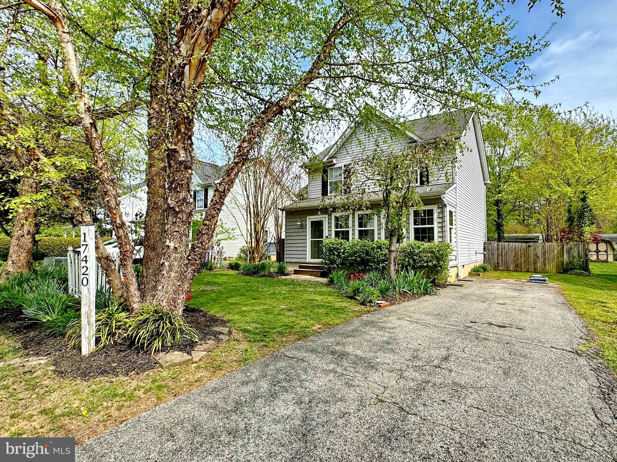 COBB ISLAND - Residential