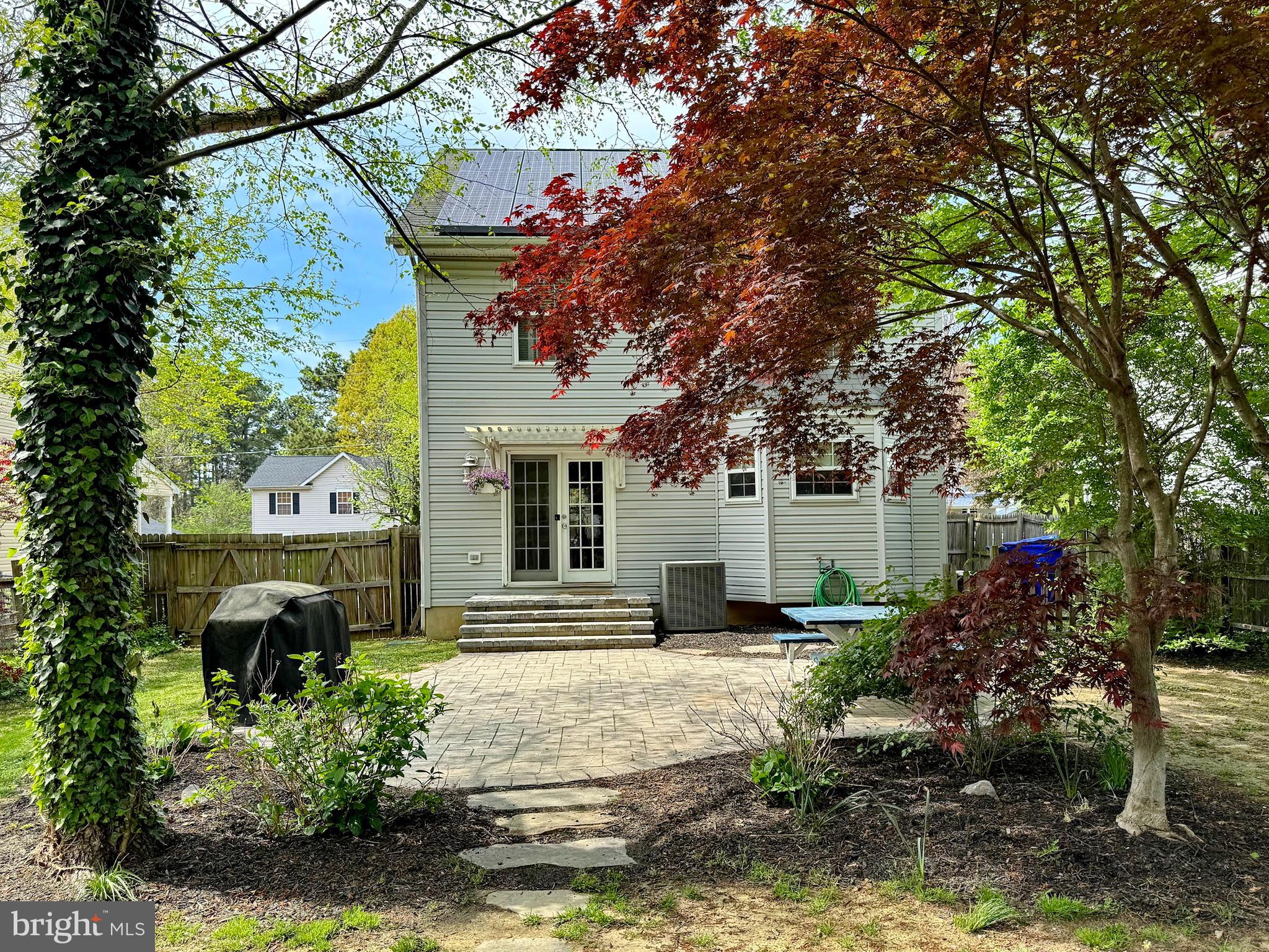 COBB ISLAND - Residential