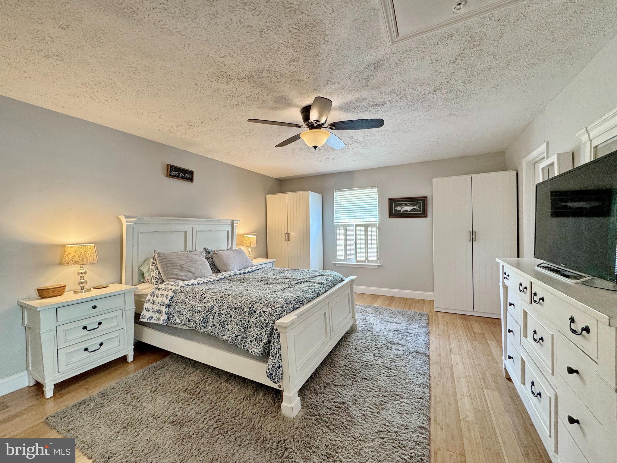 COBB ISLAND - Residential