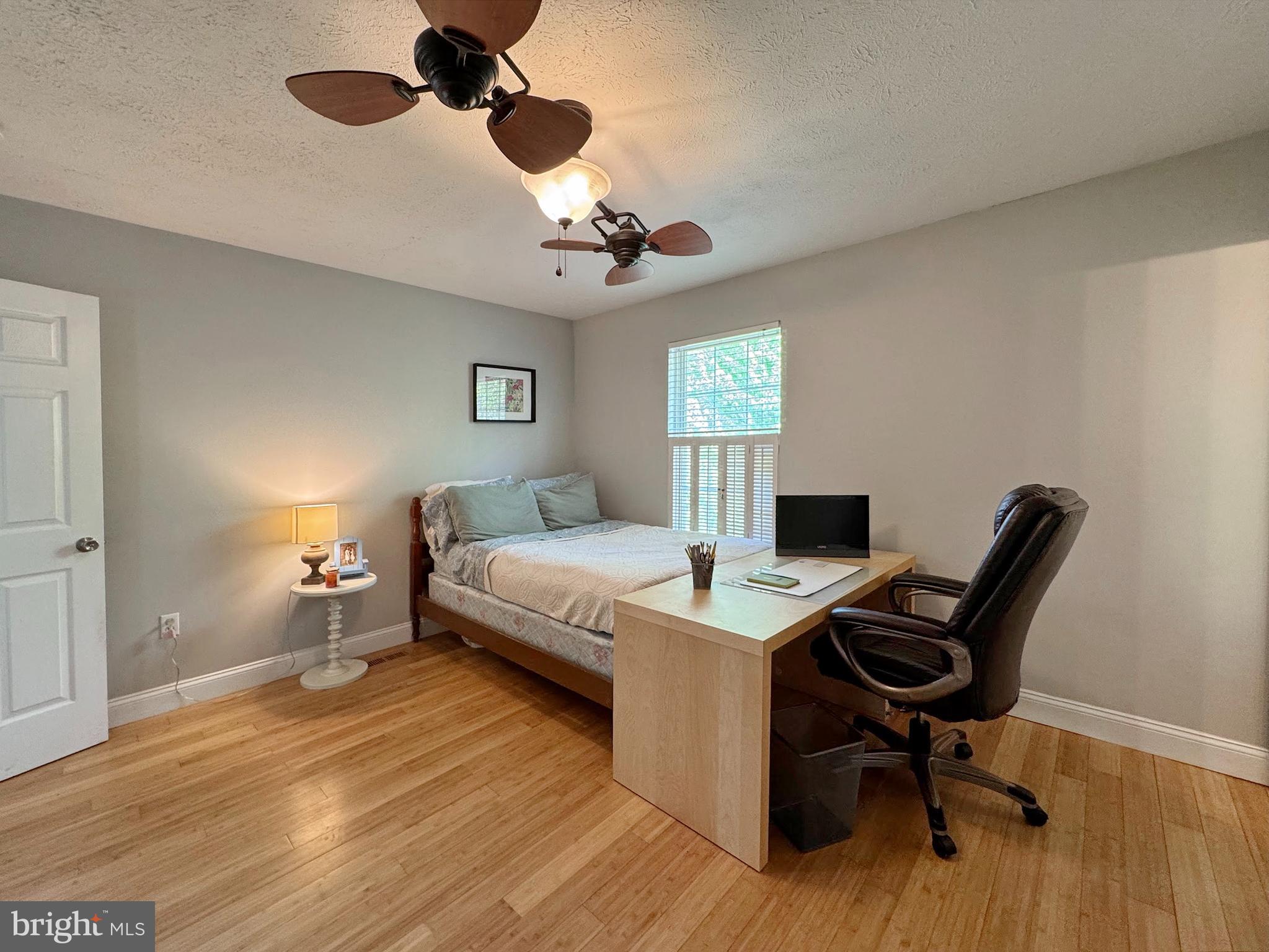 COBB ISLAND - Residential