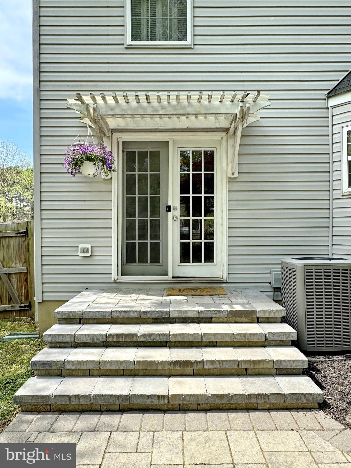 COBB ISLAND - Residential