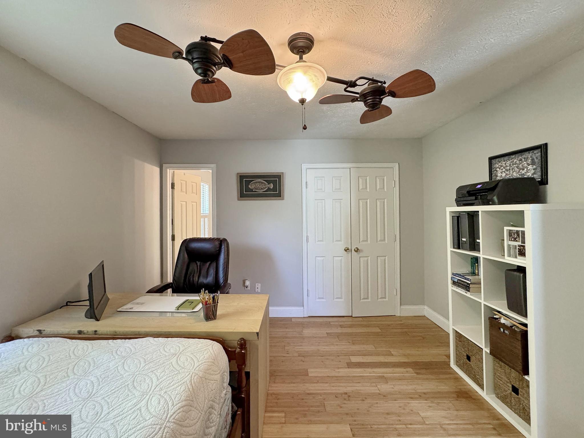 COBB ISLAND - Residential