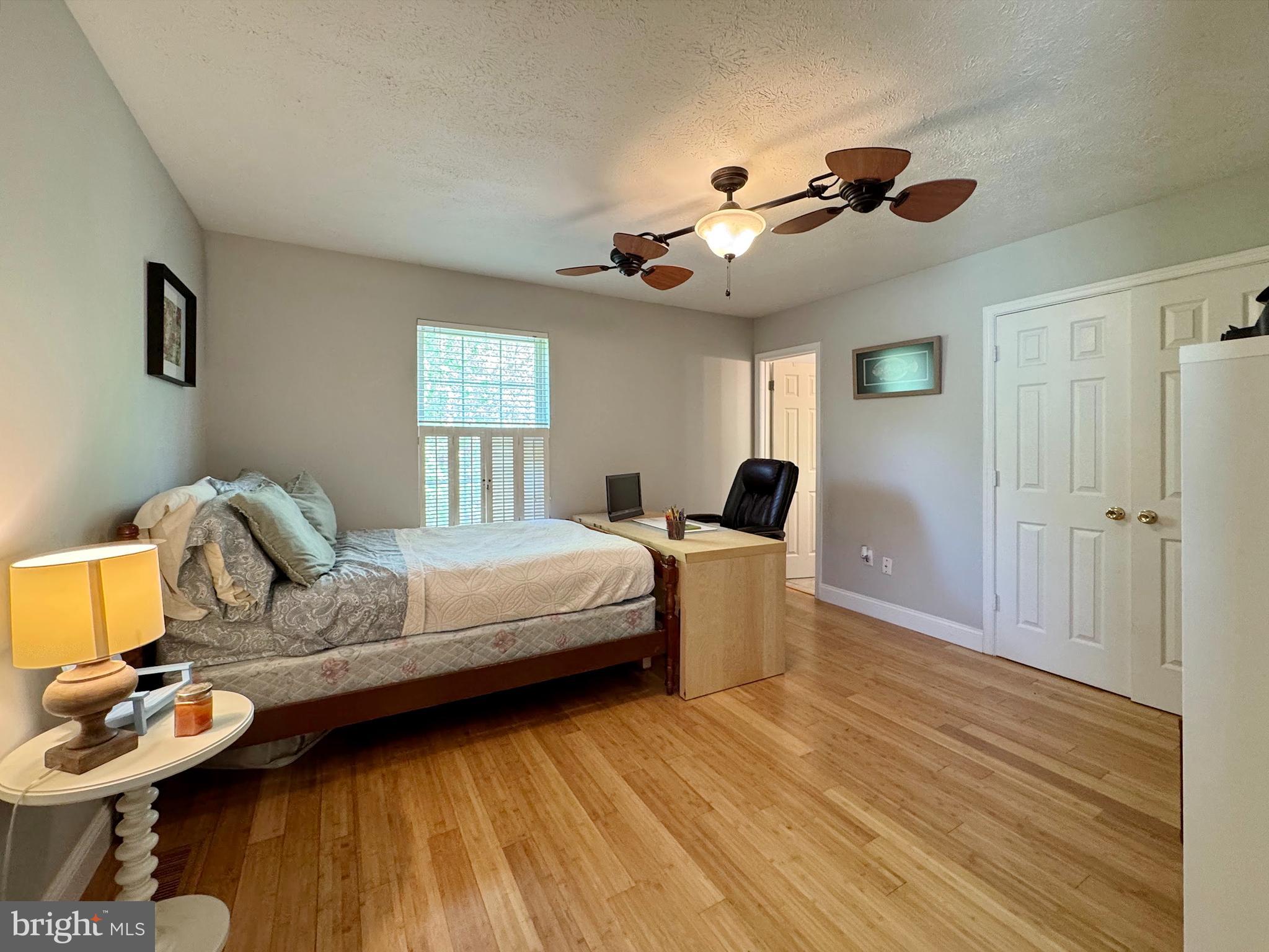 COBB ISLAND - Residential