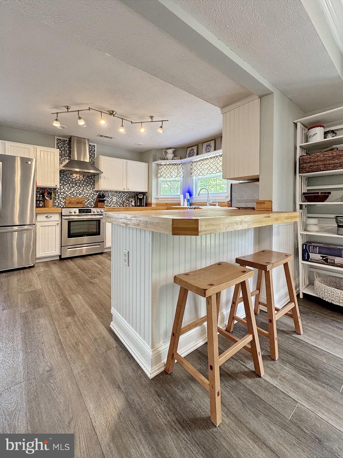 COBB ISLAND - Residential