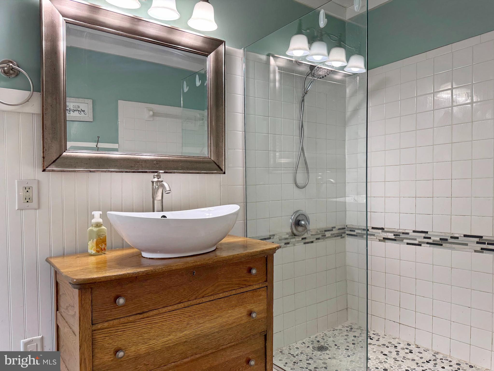 COBB ISLAND - Residential