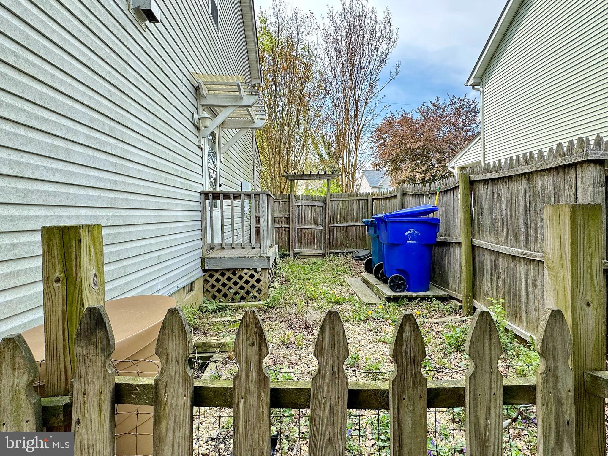 COBB ISLAND - Residential