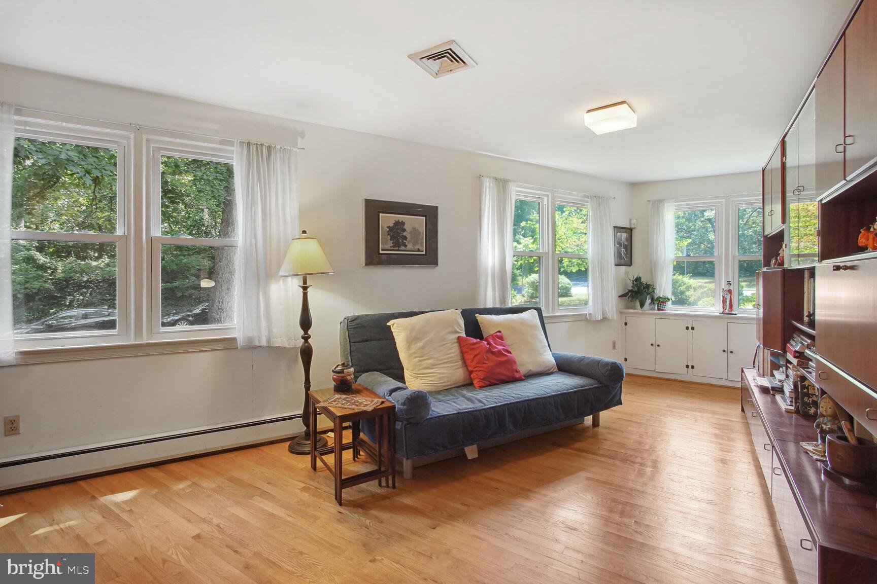 ADELPHI - Residential