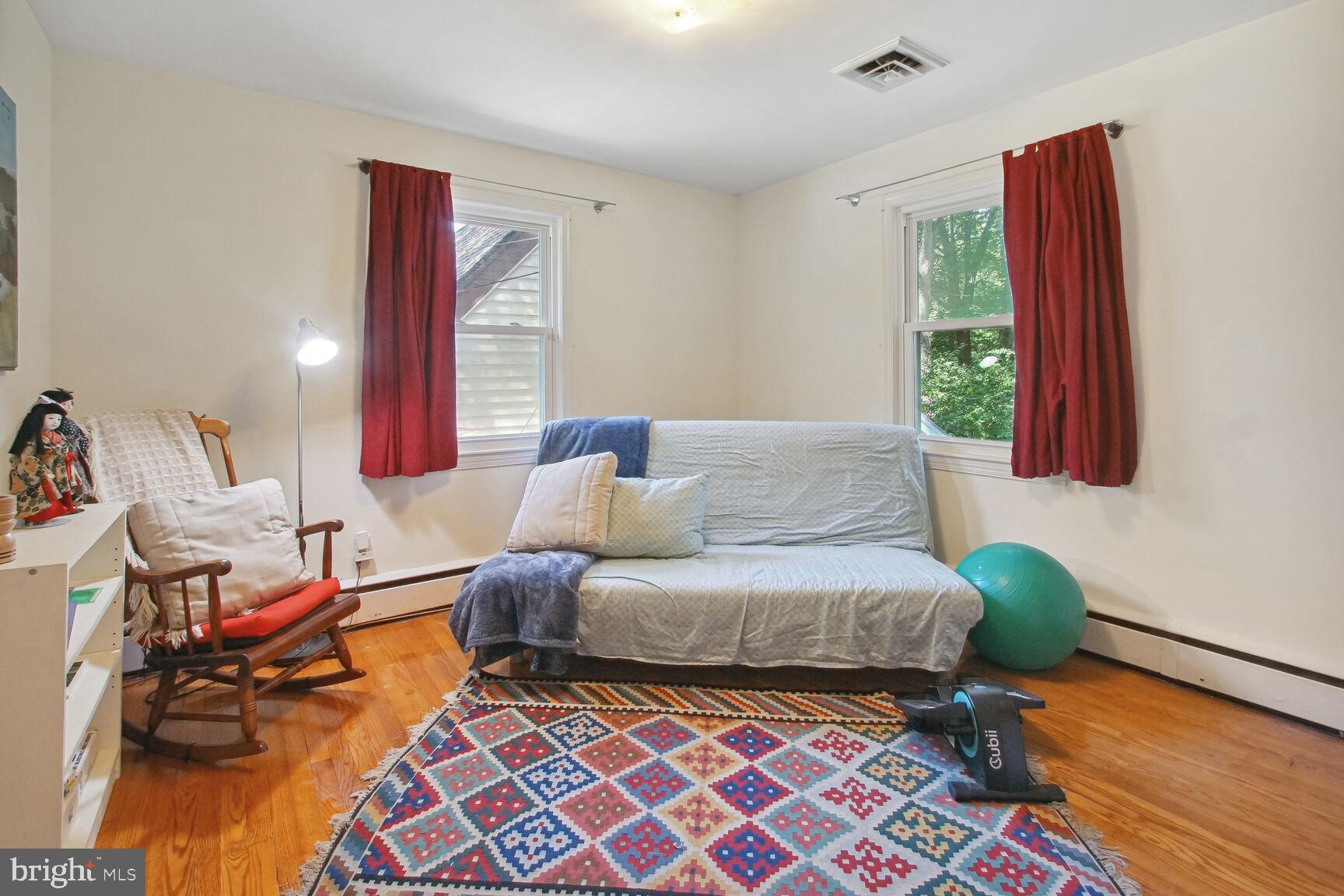 ADELPHI - Residential