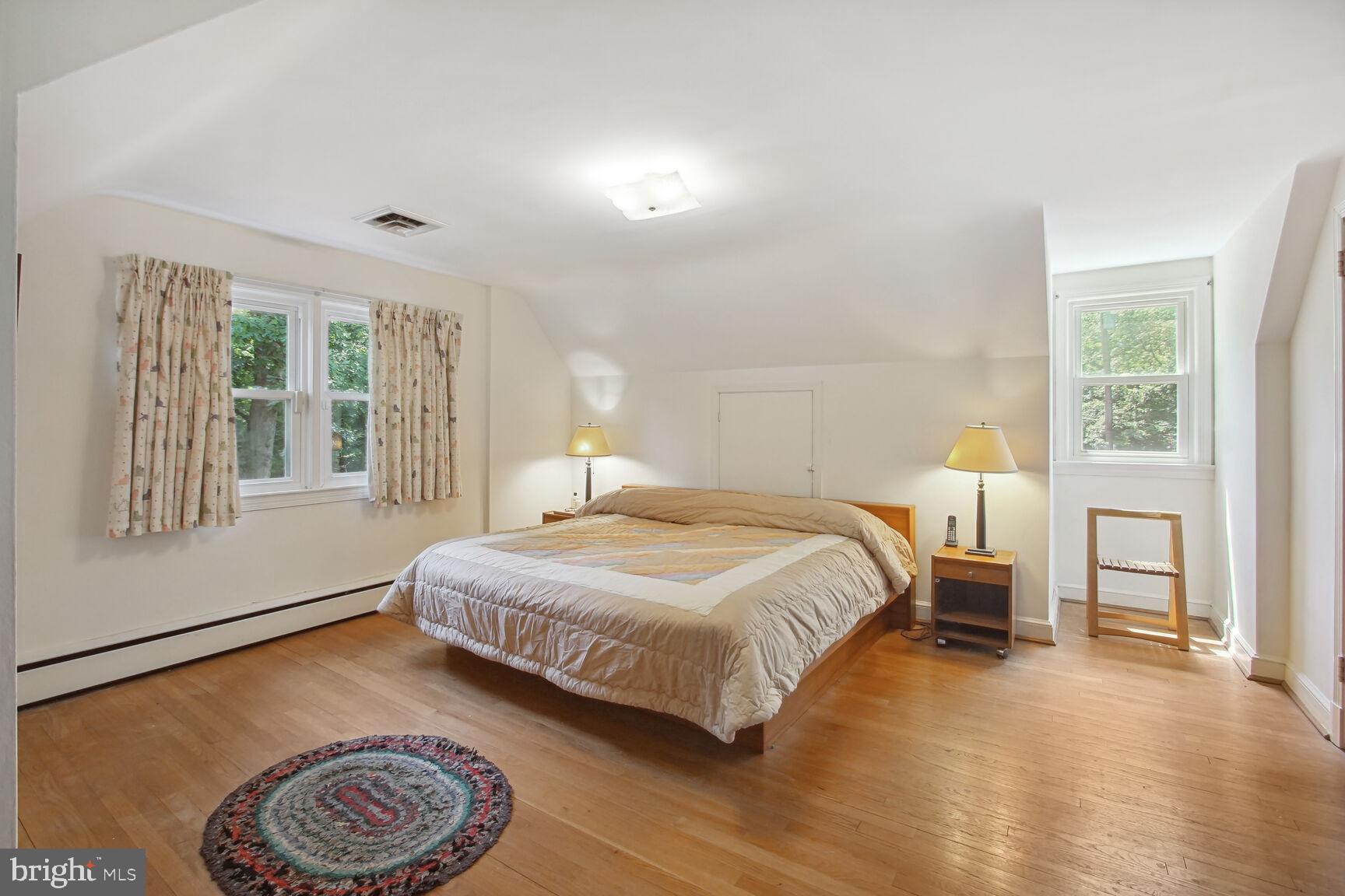 ADELPHI - Residential