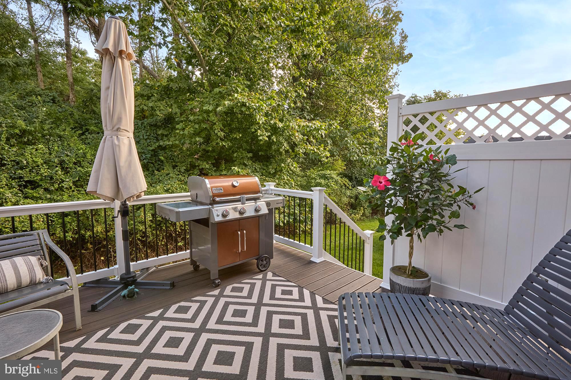 OAKS AT LAFAYETTE HILL - Residential