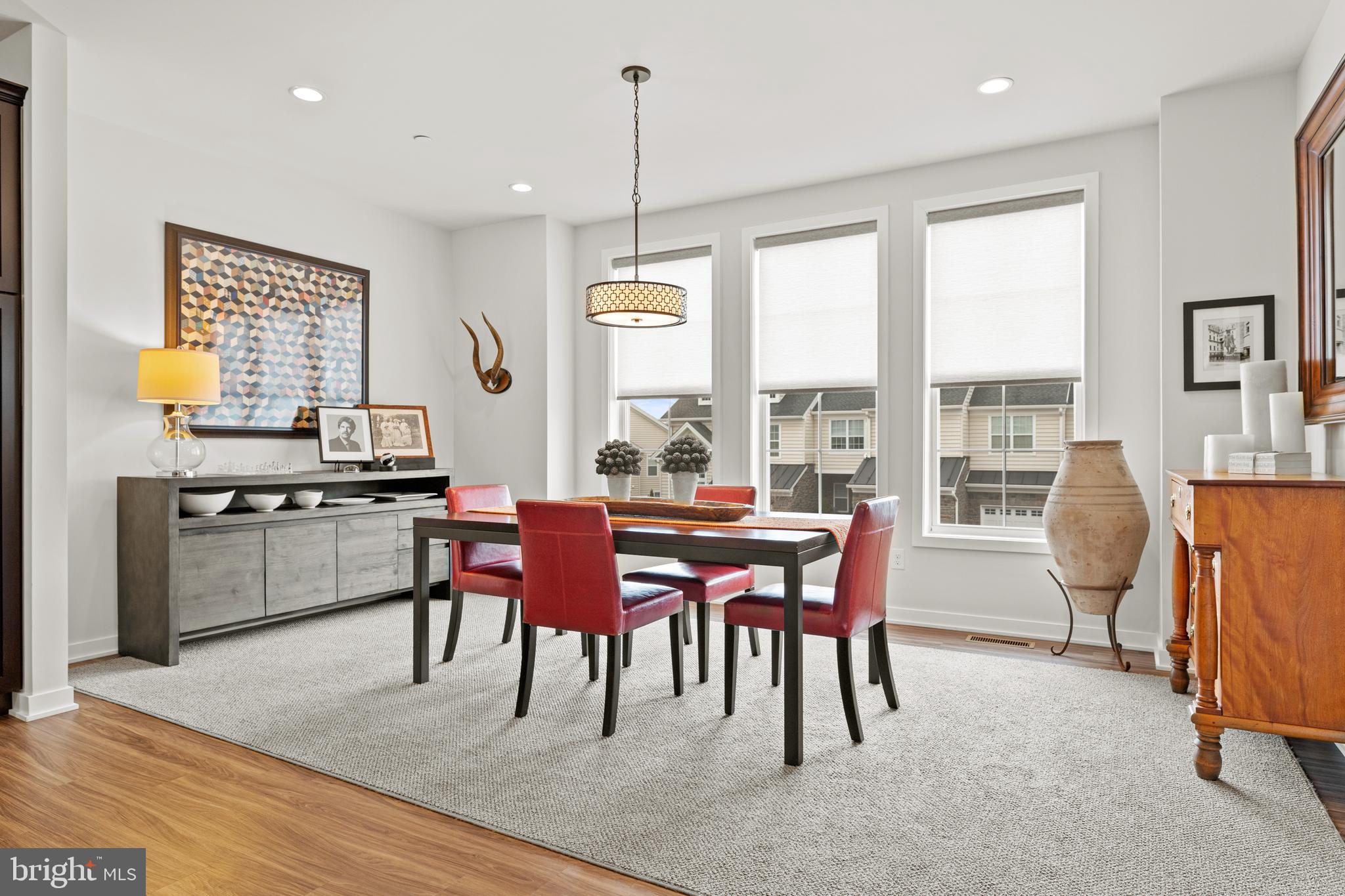 OAKS AT LAFAYETTE HILL - Residential