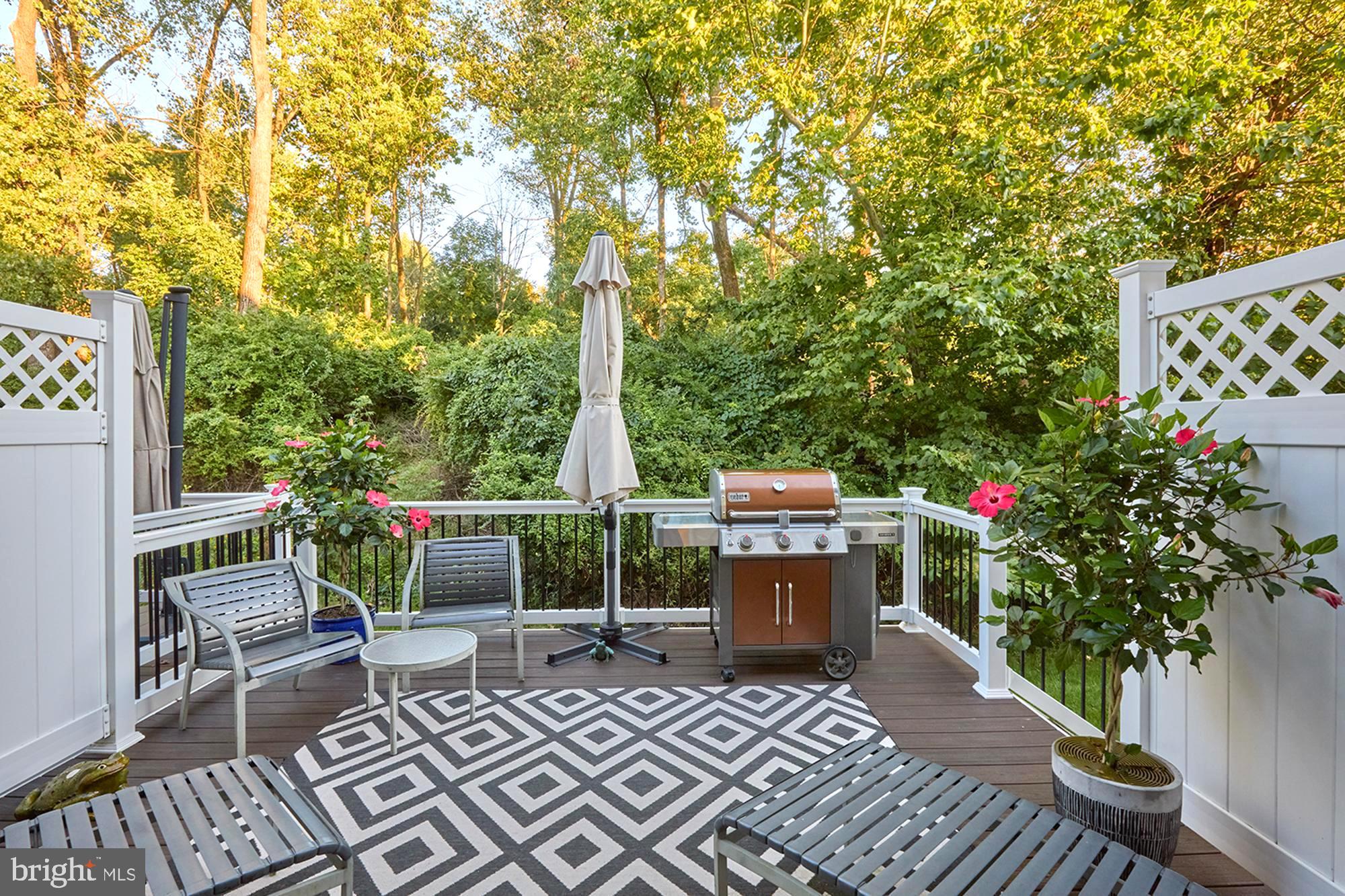 OAKS AT LAFAYETTE HILL - Residential