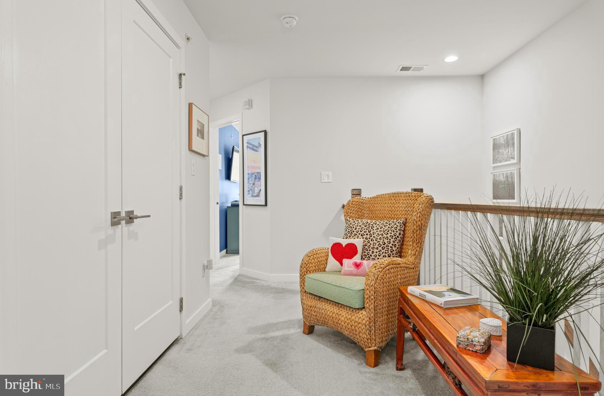 OAKS AT LAFAYETTE HILL - Residential